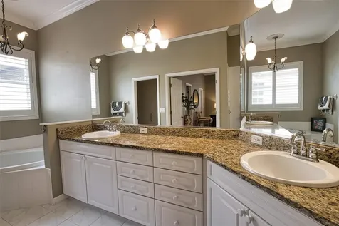 221 Rio Terra Venice FL 34285