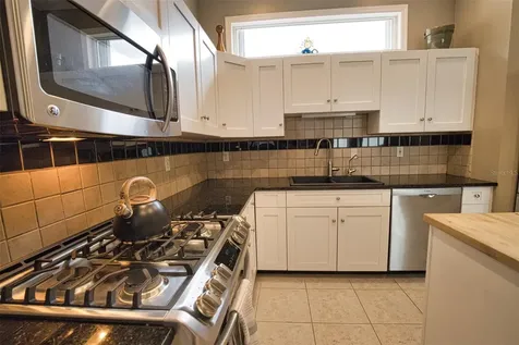 221 Rio Terra Venice FL 34285