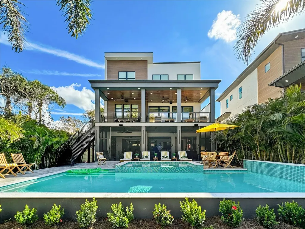 2519/1 N Riverside Drive Tampa FL 33602