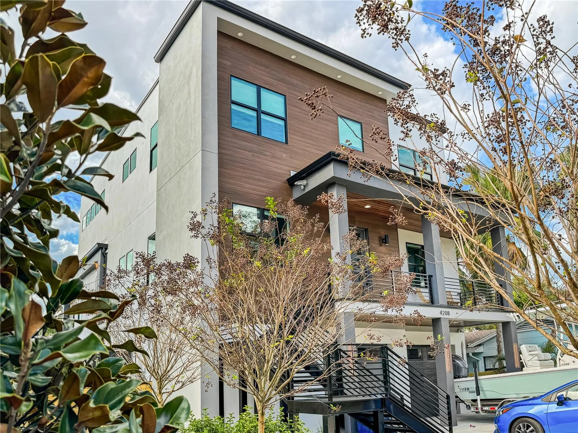 2519/1 N Riverside Drive Tampa FL 33602