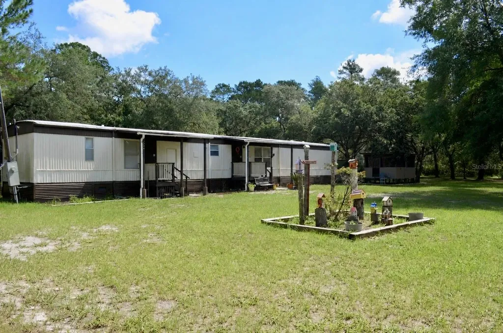 33135 Forest Ridge Road Deland FL 32720