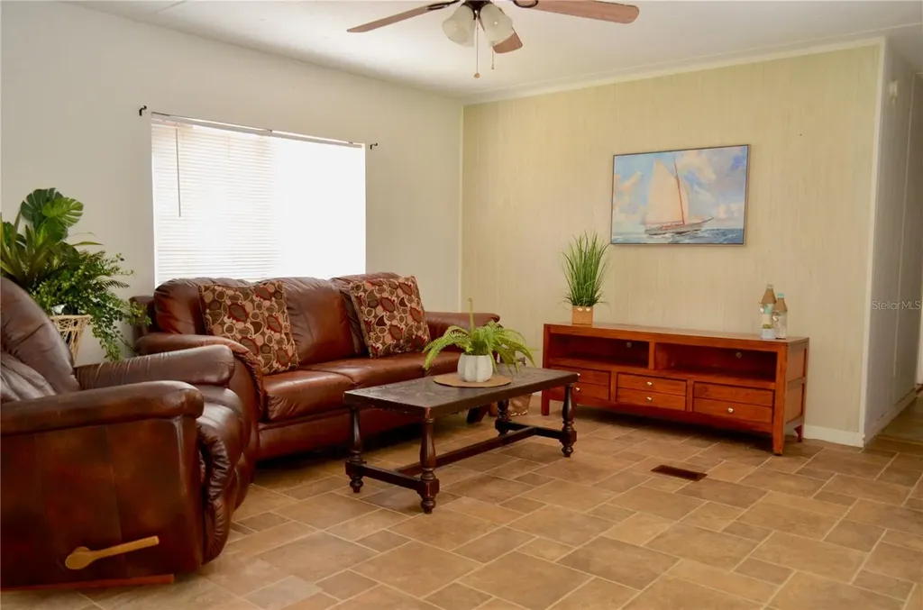 33135 Forest Ridge Road Deland FL 32720