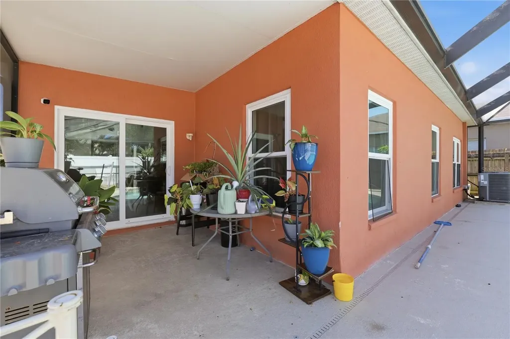 704 Parsons Pointe Street Seffner FL 33584