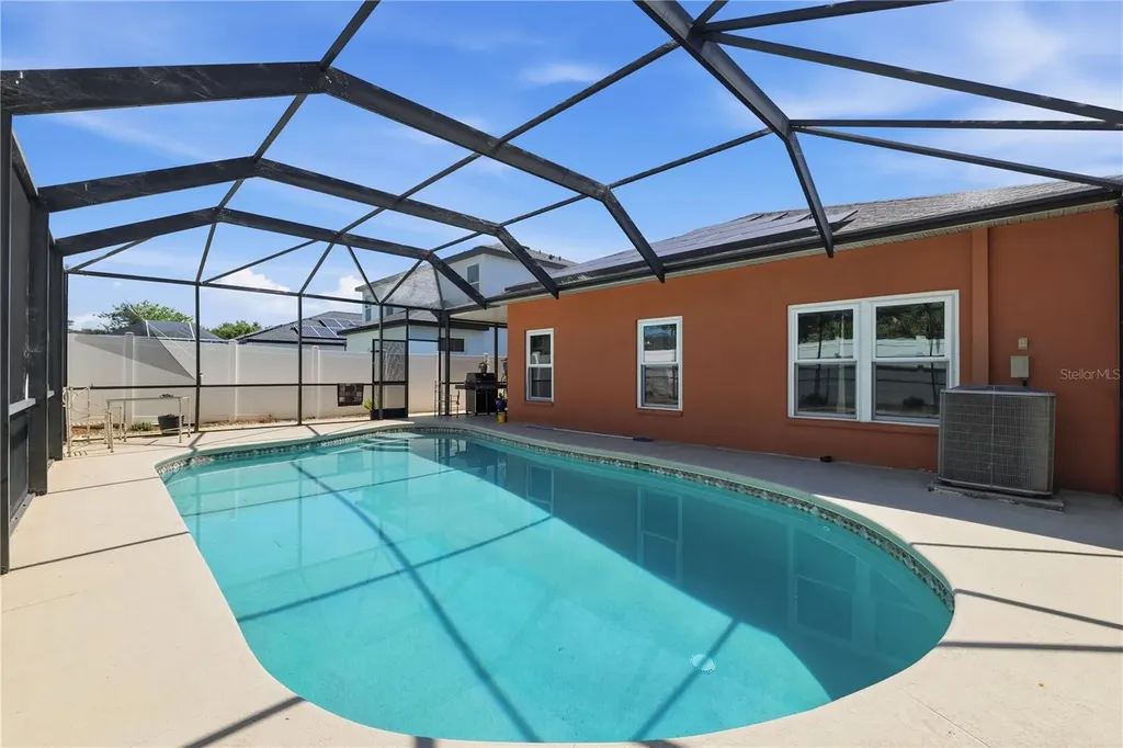 704 Parsons Pointe Street Seffner FL 33584