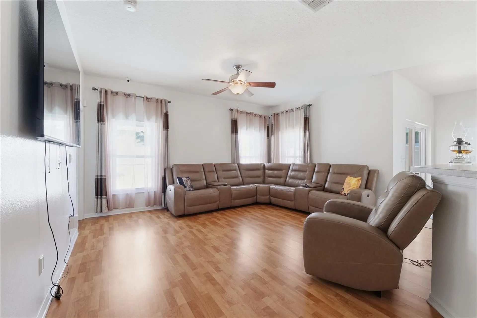 704 Parsons Pointe Street Seffner FL 33584