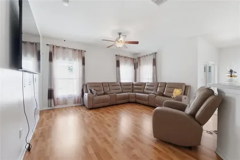 704 Parsons Pointe Street Seffner FL 33584