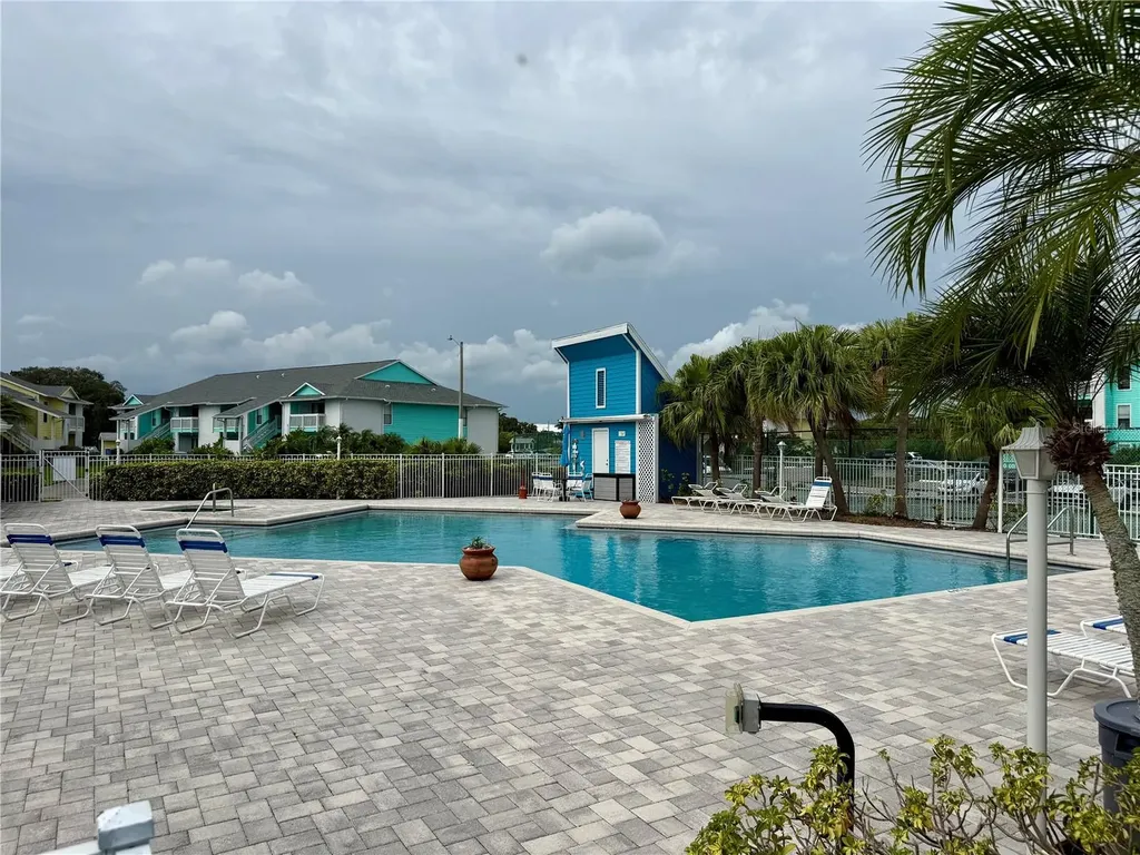455 Alt 19 S Palm Harbor FL 34683