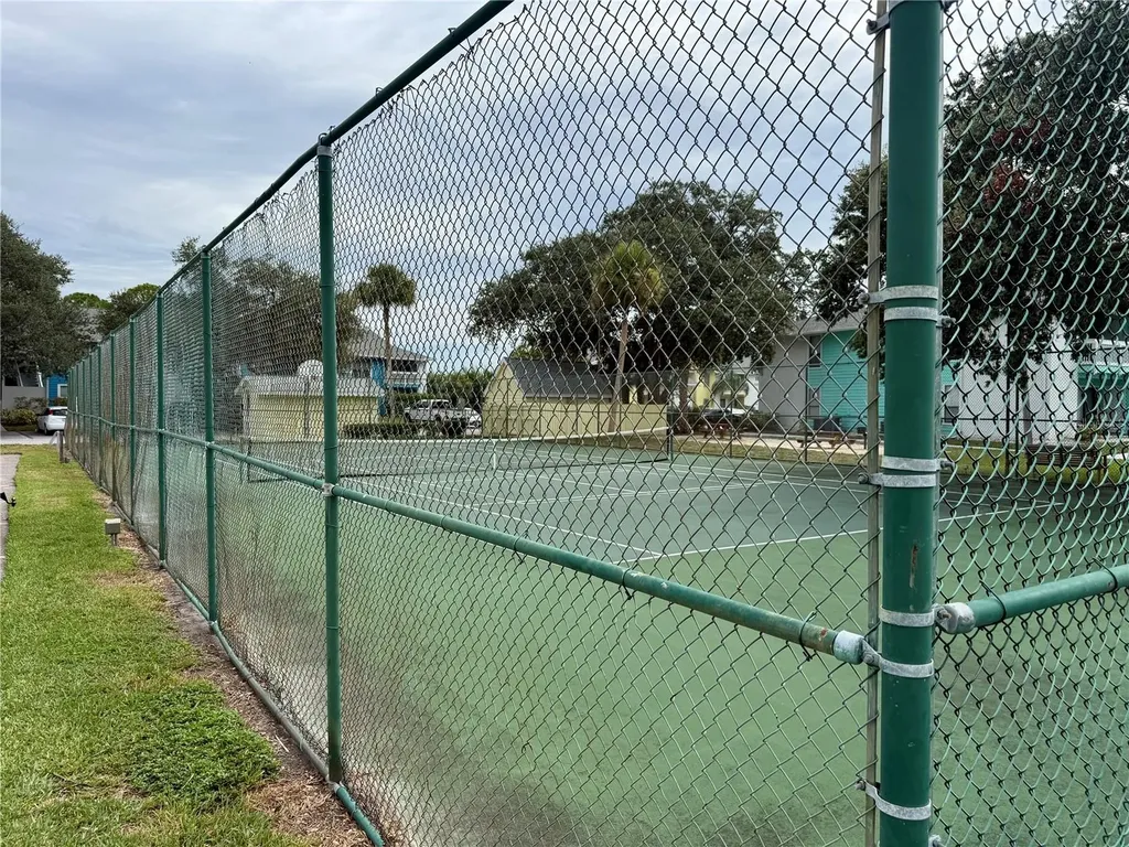 455 Alt 19 S Palm Harbor FL 34683
