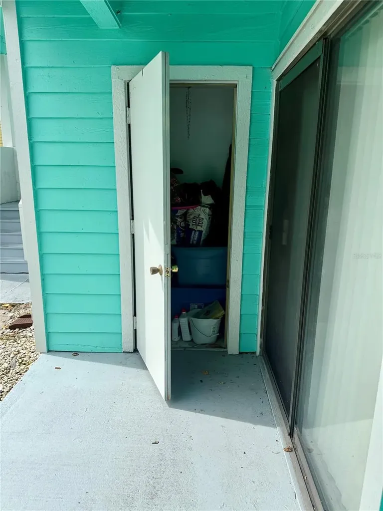 455 Alt 19 S Palm Harbor FL 34683