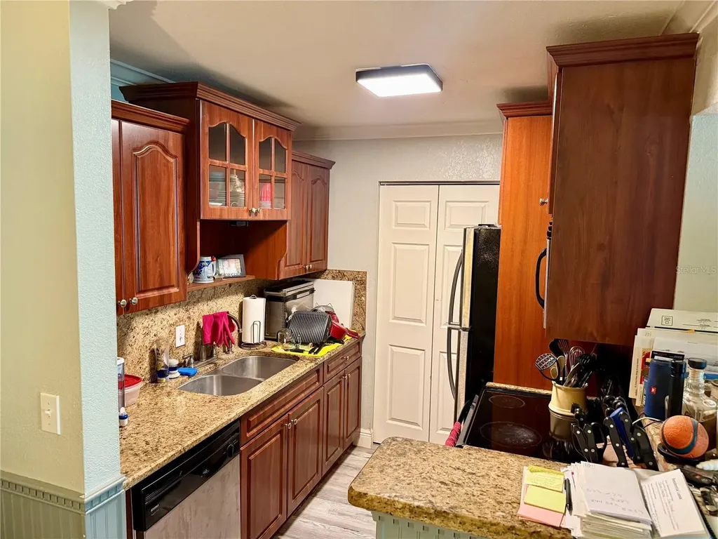455 Alt 19 S Palm Harbor FL 34683