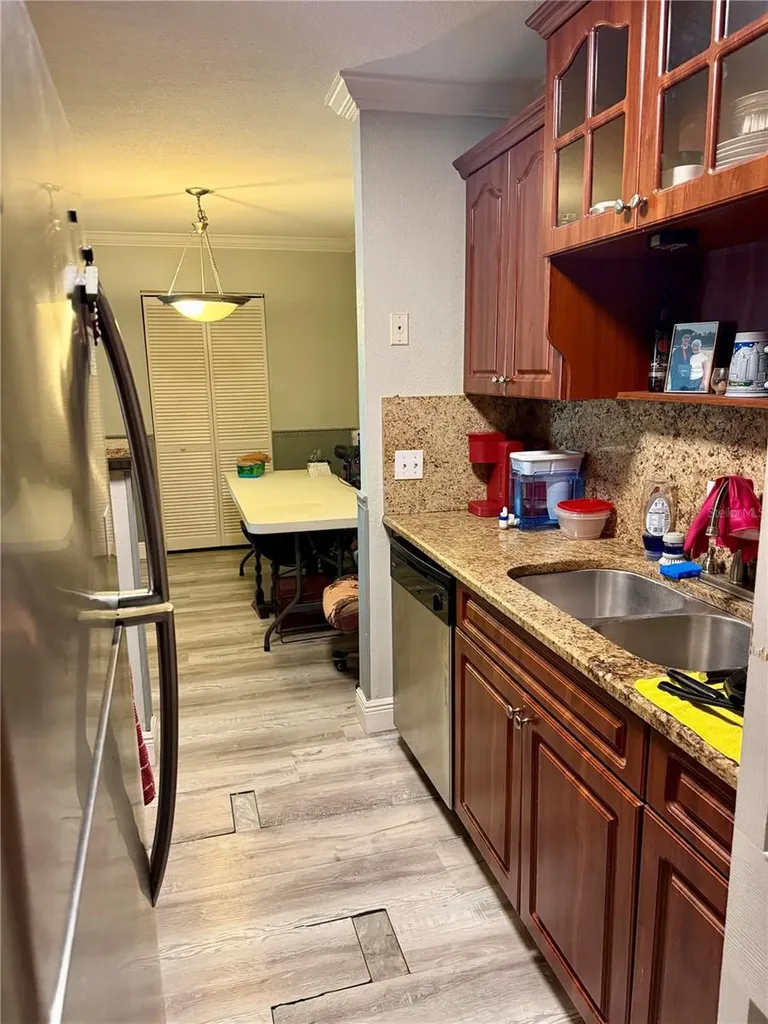 455 Alt 19 S Palm Harbor FL 34683