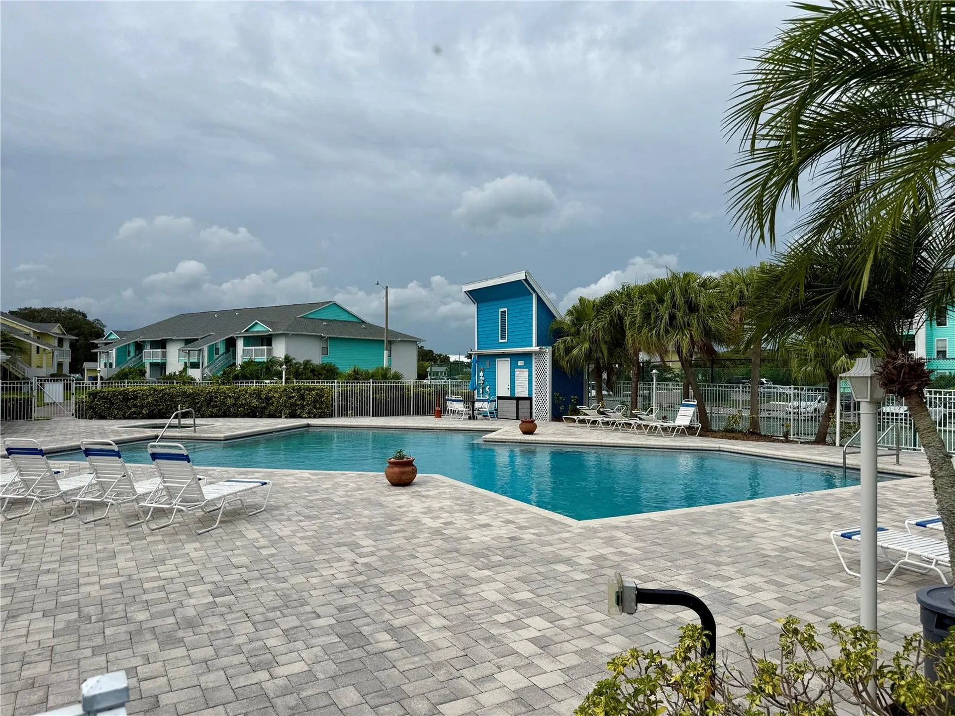 455 Alt 19 S Palm Harbor FL 34683