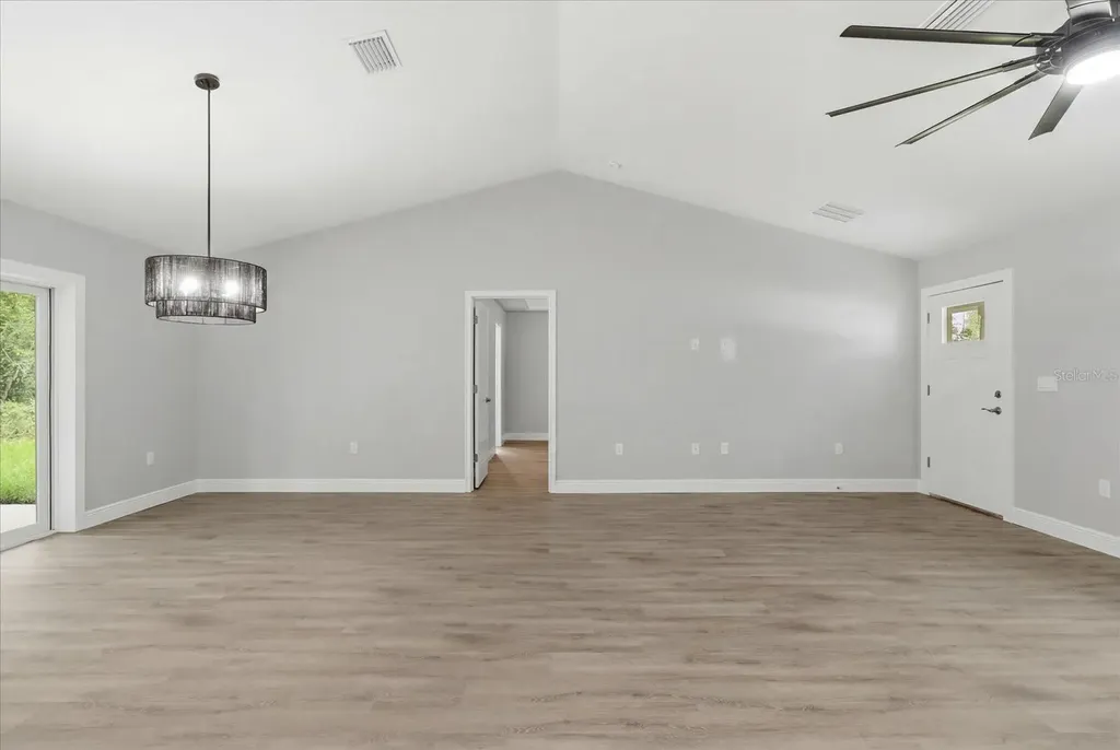 8727 N Spikes Way Dunnellon FL 34434