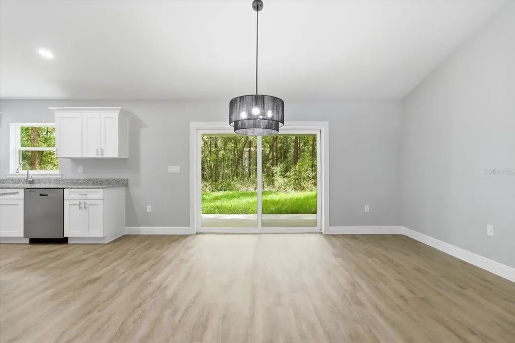8727 N Spikes Way Dunnellon FL 34434