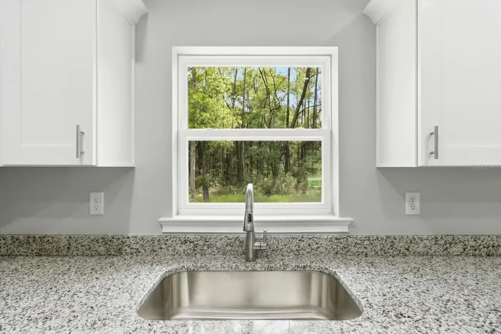 8727 N Spikes Way Dunnellon FL 34434