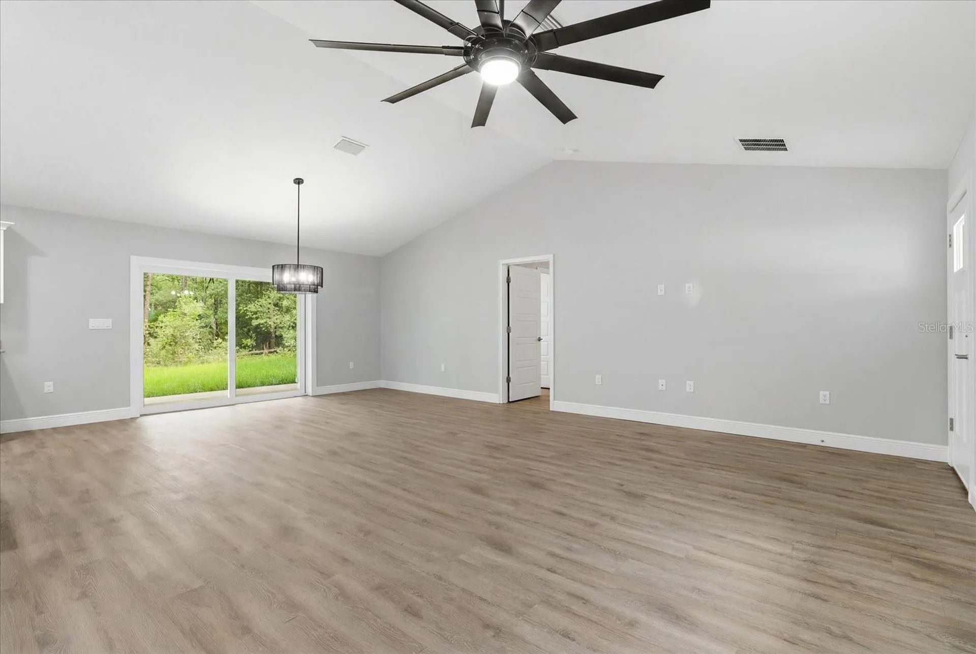 8727 N Spikes Way Dunnellon FL 34434