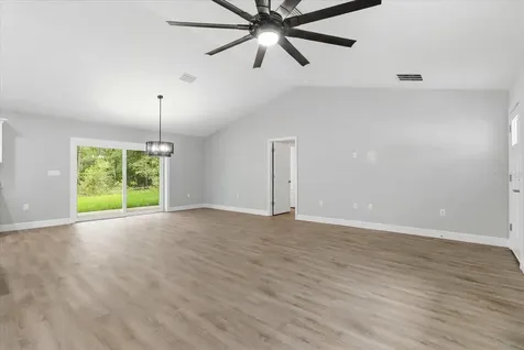 8727 N Spikes Way Dunnellon FL 34434