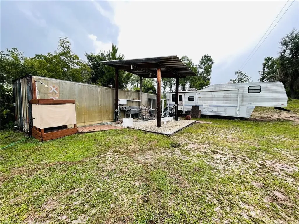 17470 County Road 731 Venus FL 33960