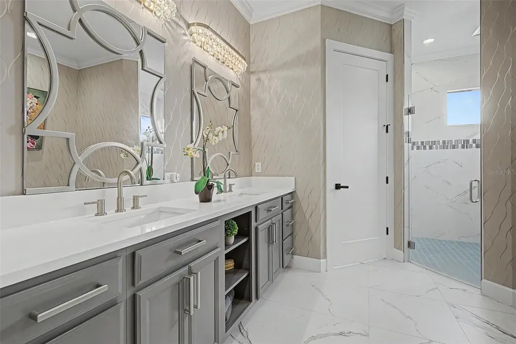 218 Hawk Talon Drive Lithia FL 33547