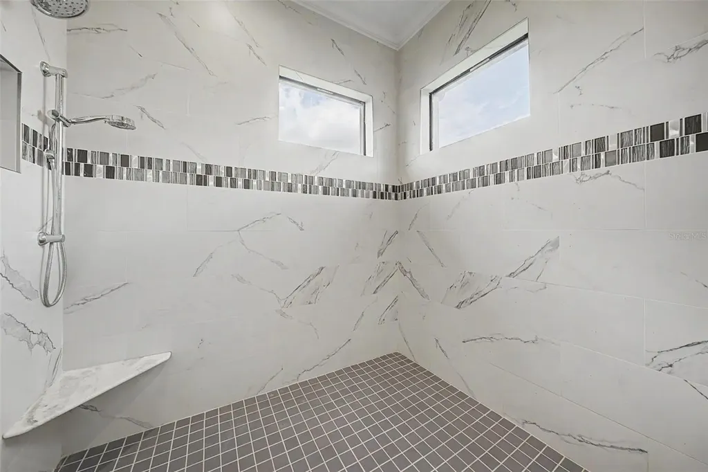 218 Hawk Talon Drive Lithia FL 33547