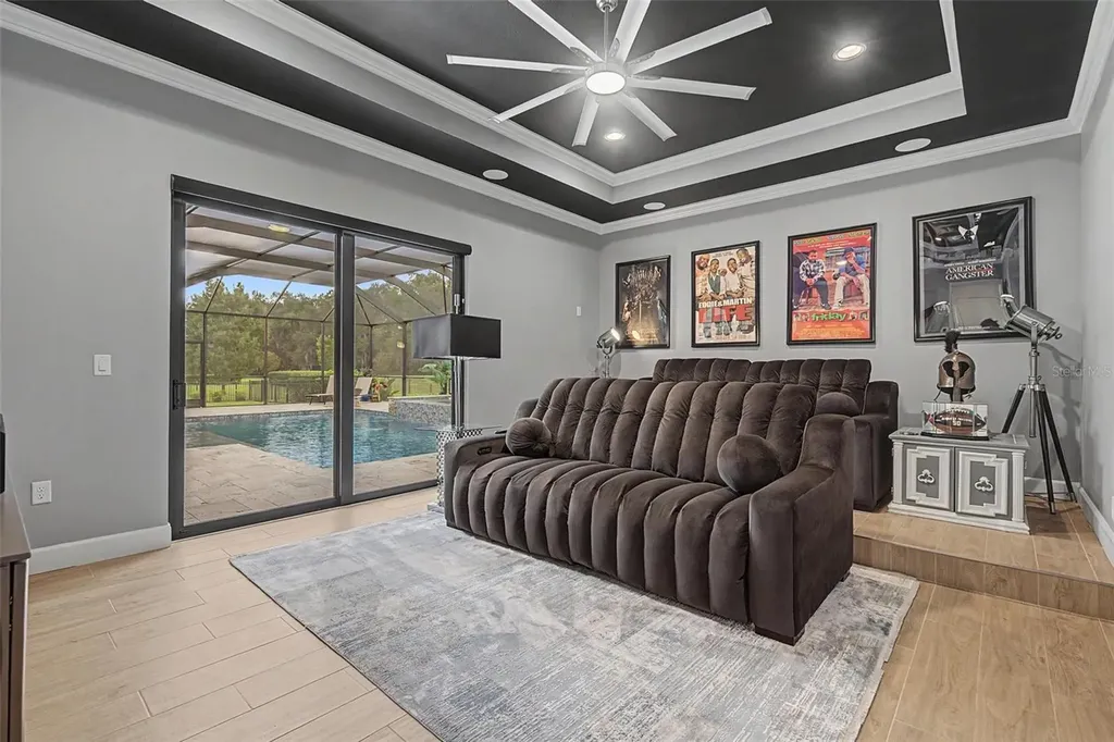 218 Hawk Talon Drive Lithia FL 33547
