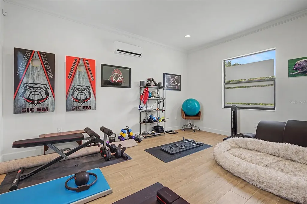 218 Hawk Talon Drive Lithia FL 33547