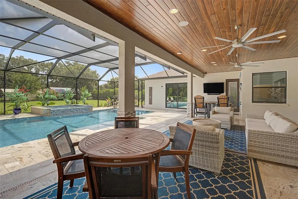 218 Hawk Talon Drive Lithia FL 33547