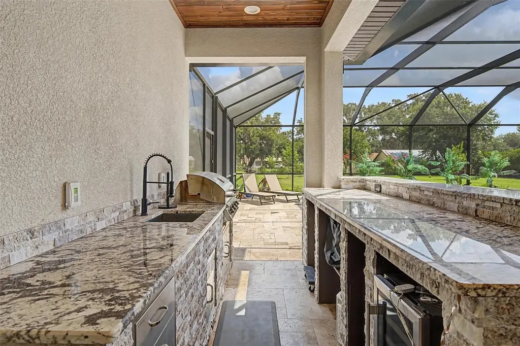 218 Hawk Talon Drive Lithia FL 33547