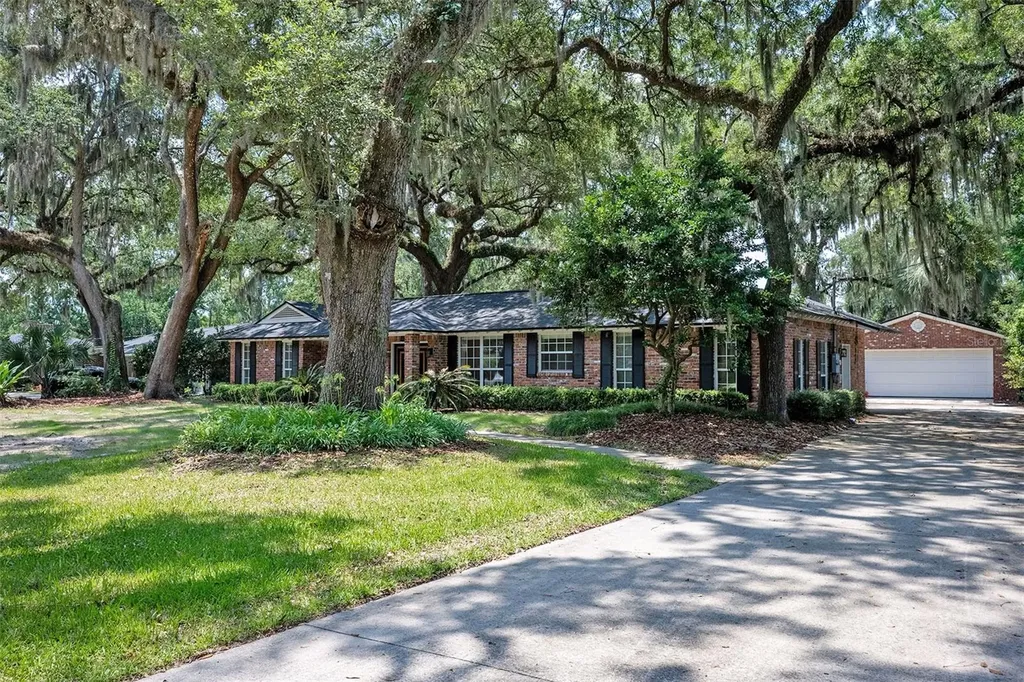 4122 Water Oak Lane Jacksonville FL 32210