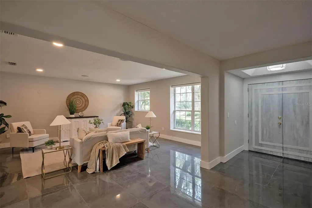 4122 Water Oak Lane Jacksonville FL 32210