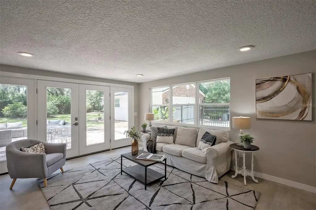 4122 Water Oak Lane Jacksonville FL 32210