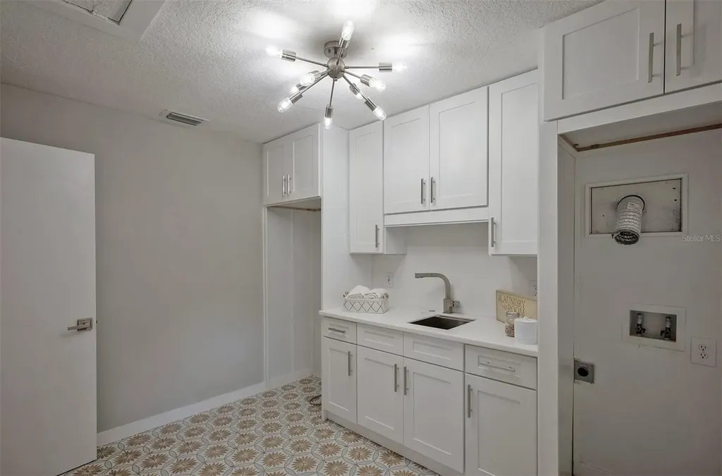 4122 Water Oak Lane Jacksonville FL 32210