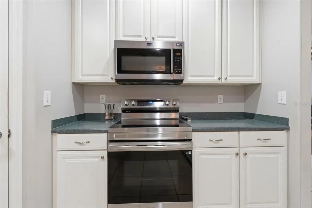 835 Cedarcrest Court Sarasota FL 34232
