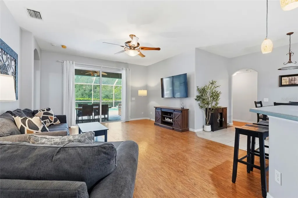 835 Cedarcrest Court Sarasota FL 34232