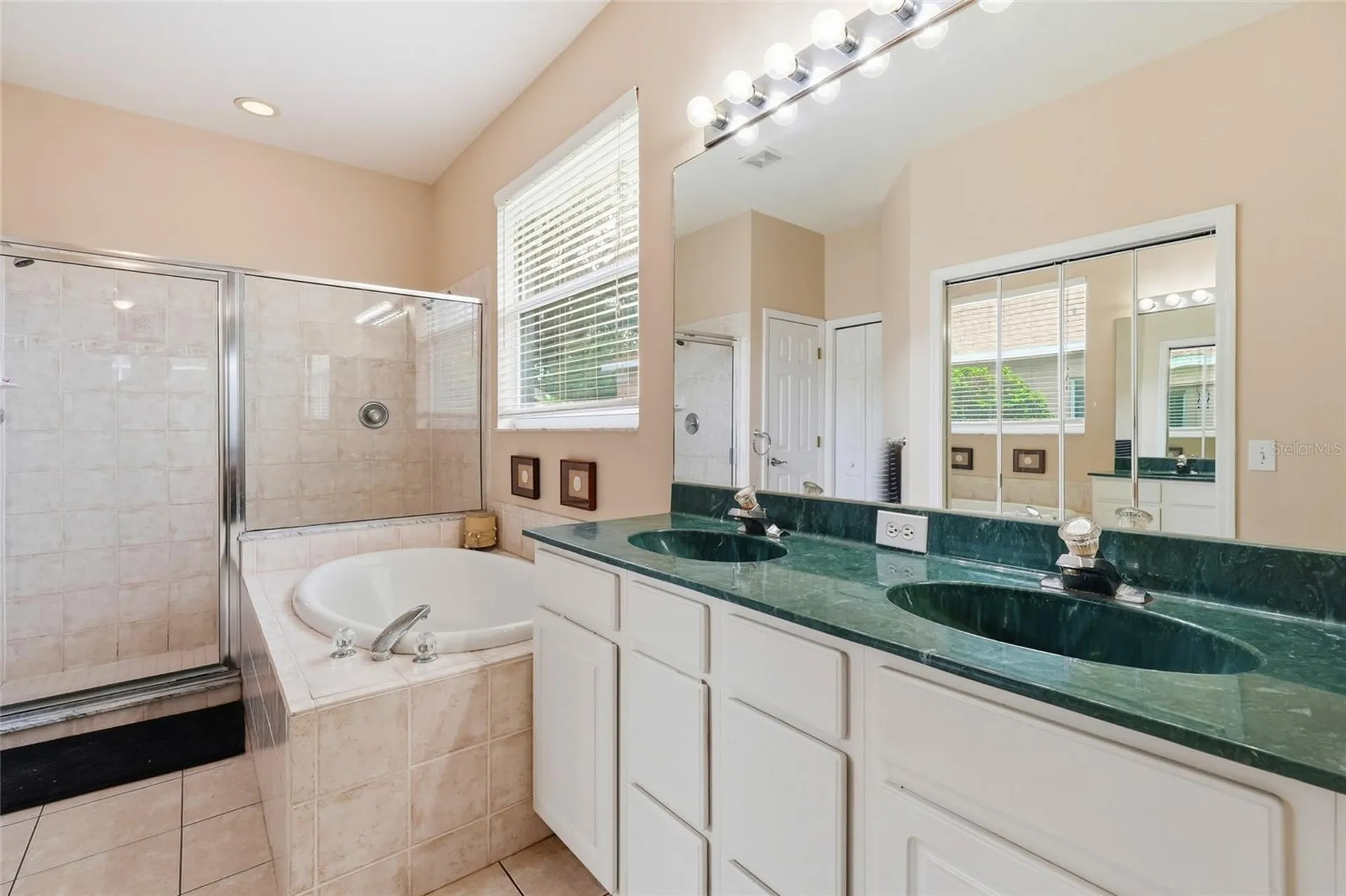 835 Cedarcrest Court Sarasota FL 34232