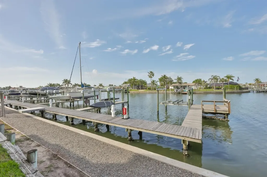 6432 Sunset Bay Circle Apollo Beach FL 33572