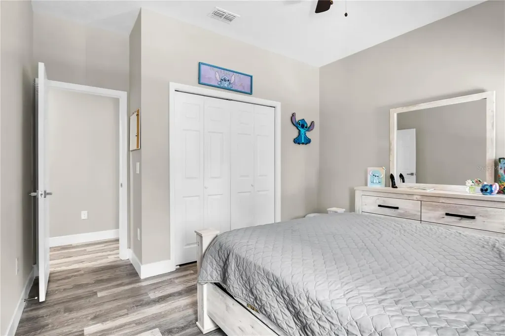 2404 Cassell Tampa FL 33605
