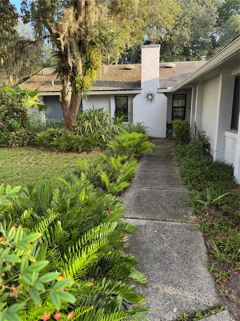 88 Freeport Lane Palm Coast FL 32137