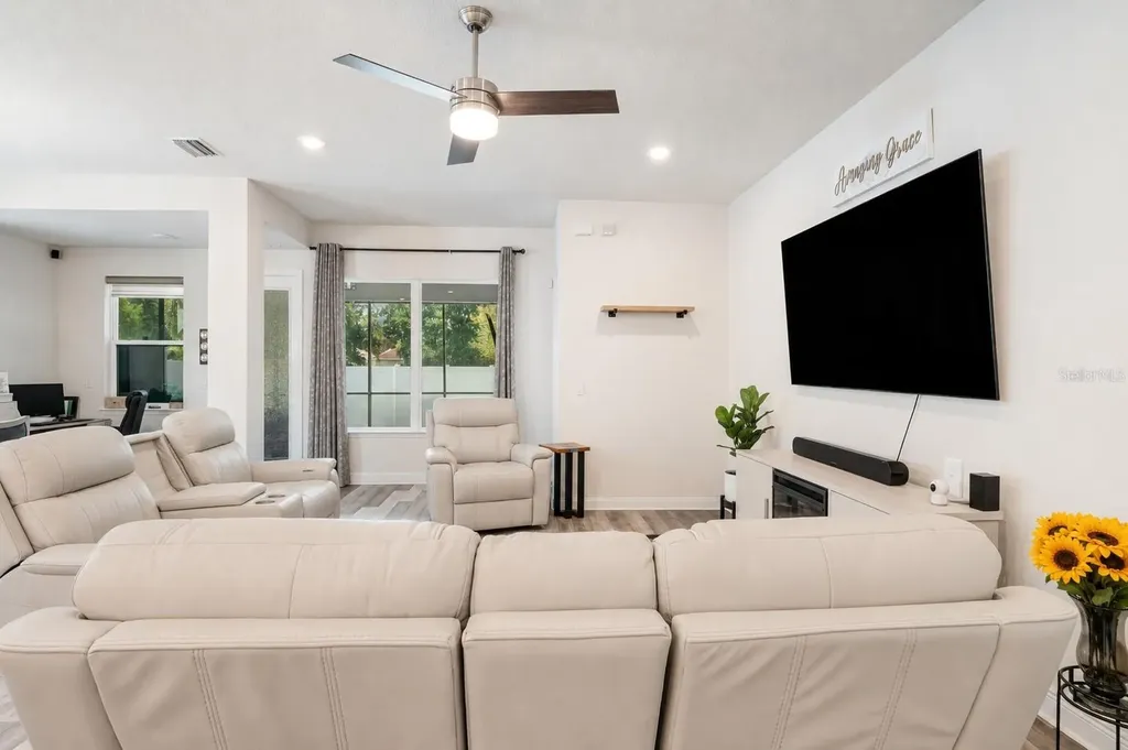 5285 Twinflower Lane Sarasota FL 34233