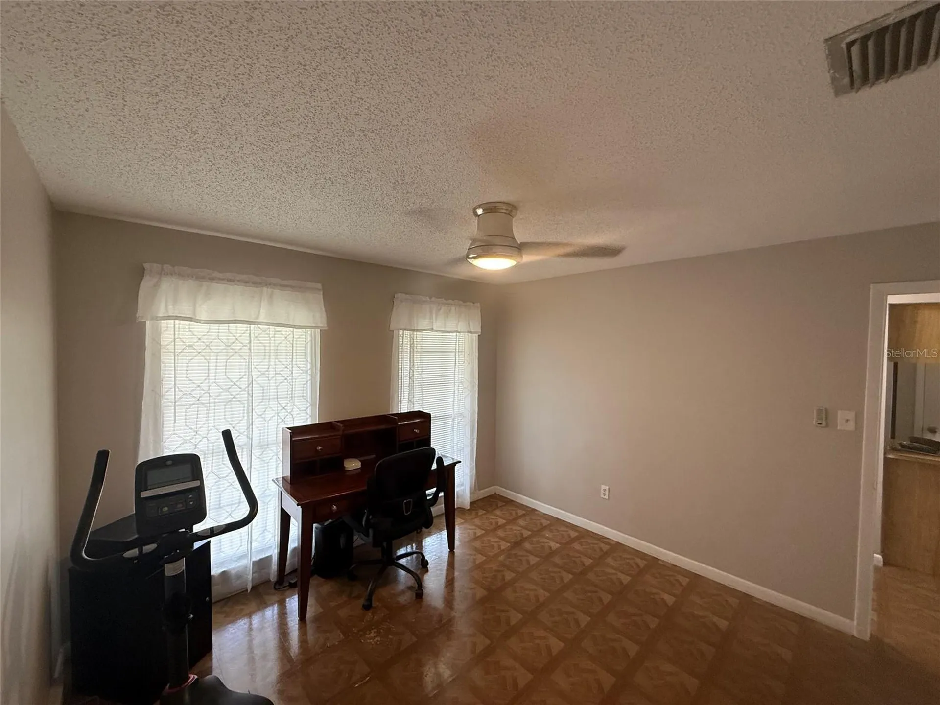 6718 Donald Avenue Tampa FL 33614