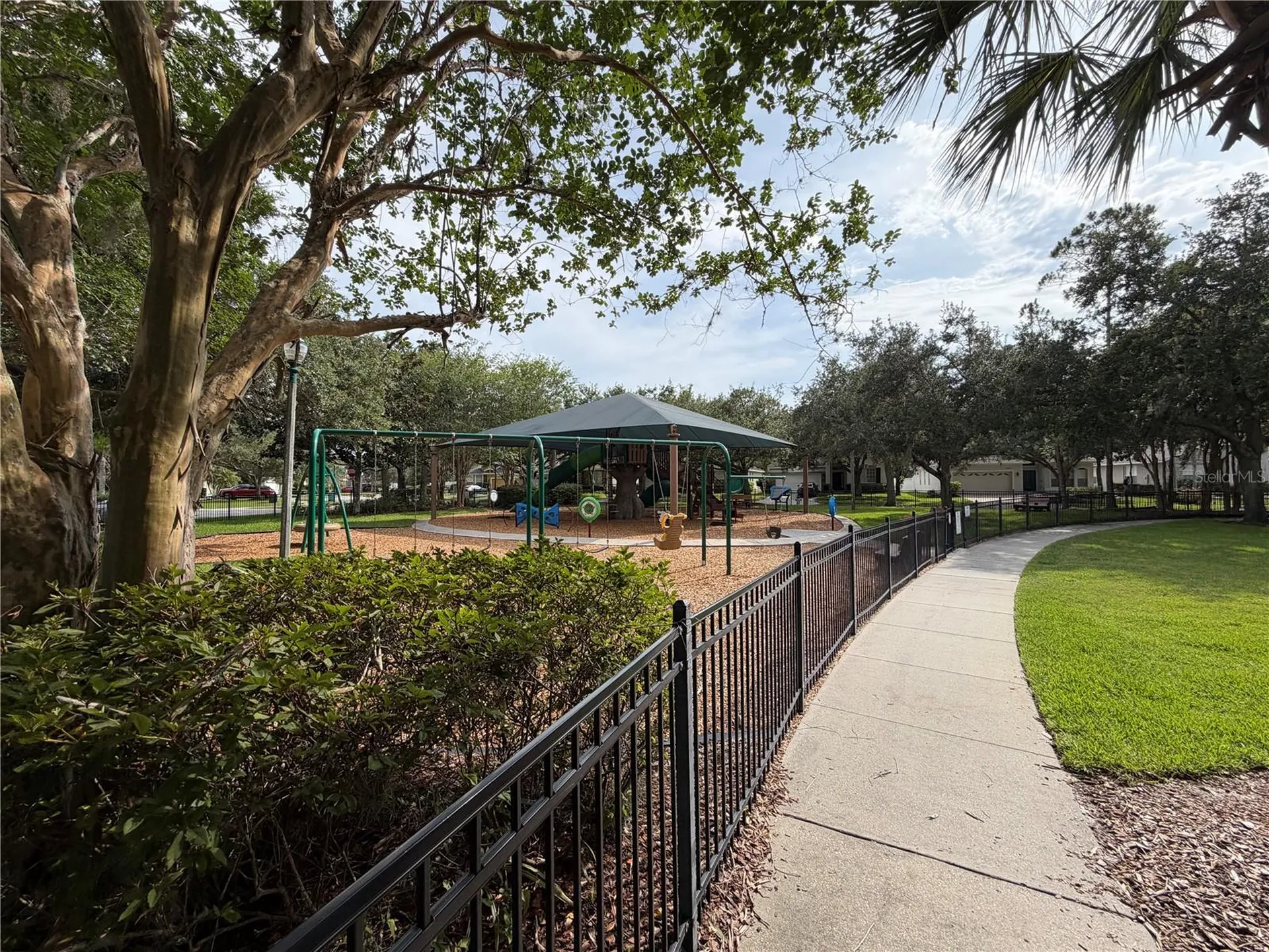 9305 Green Dragon Street Orlando FL 32827