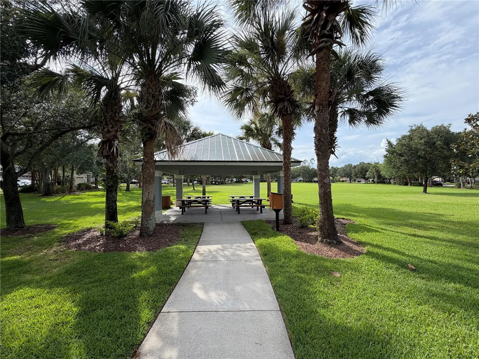 9305 Green Dragon Street Orlando FL 32827