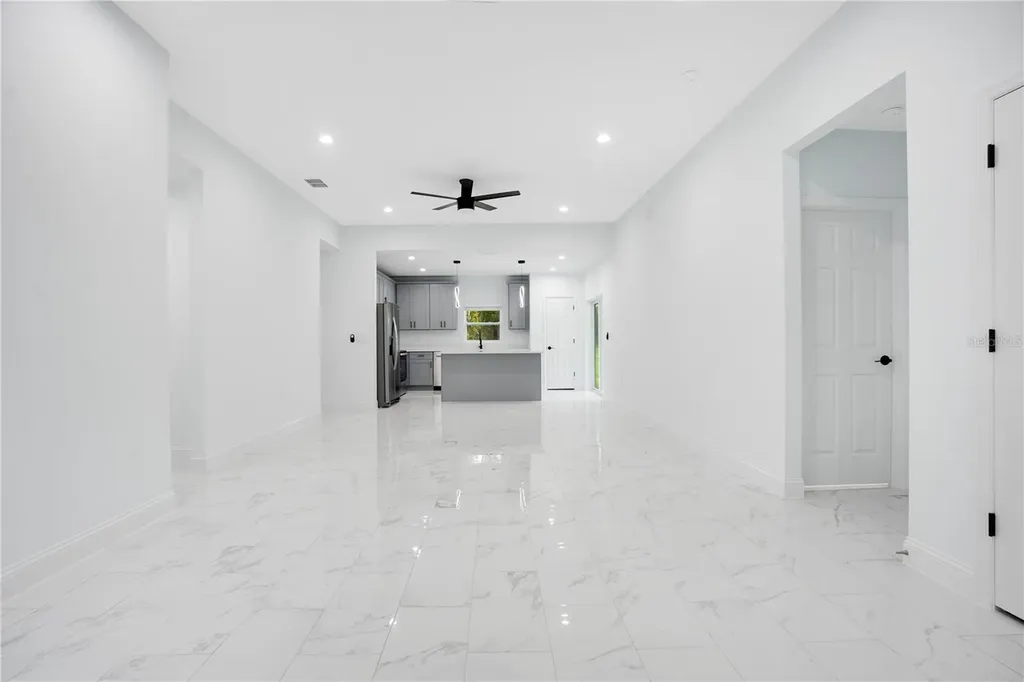 1903 Van Allen Circle Deltona FL 32738