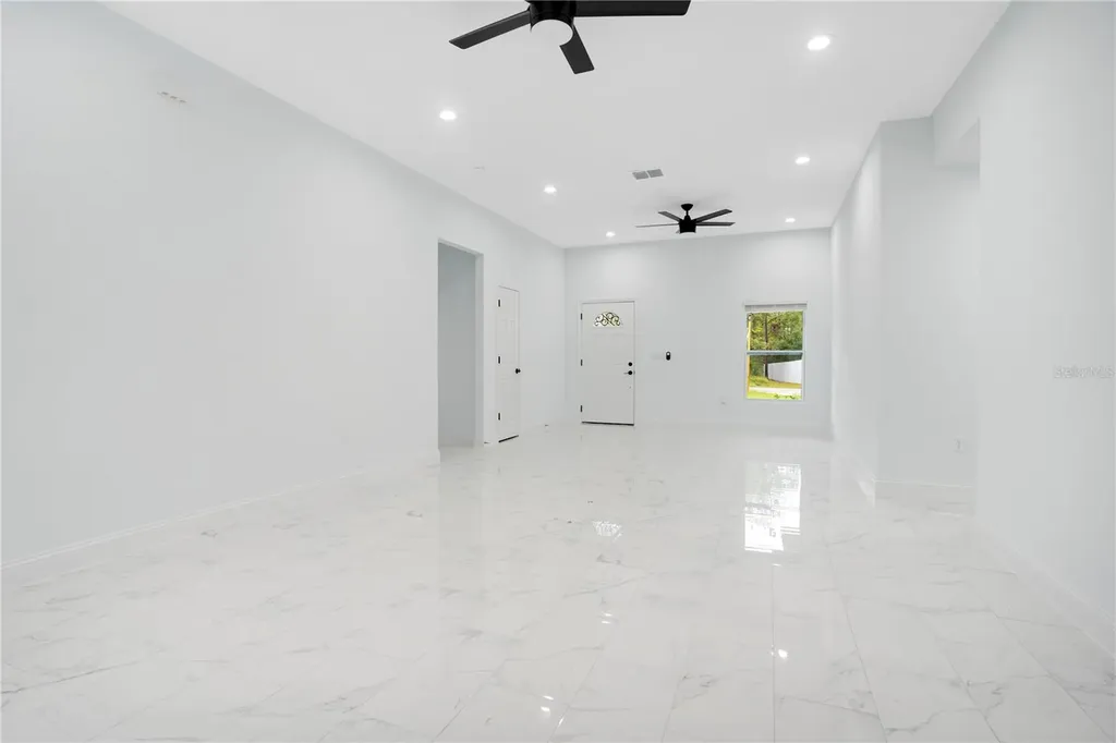 1903 Van Allen Circle Deltona FL 32738