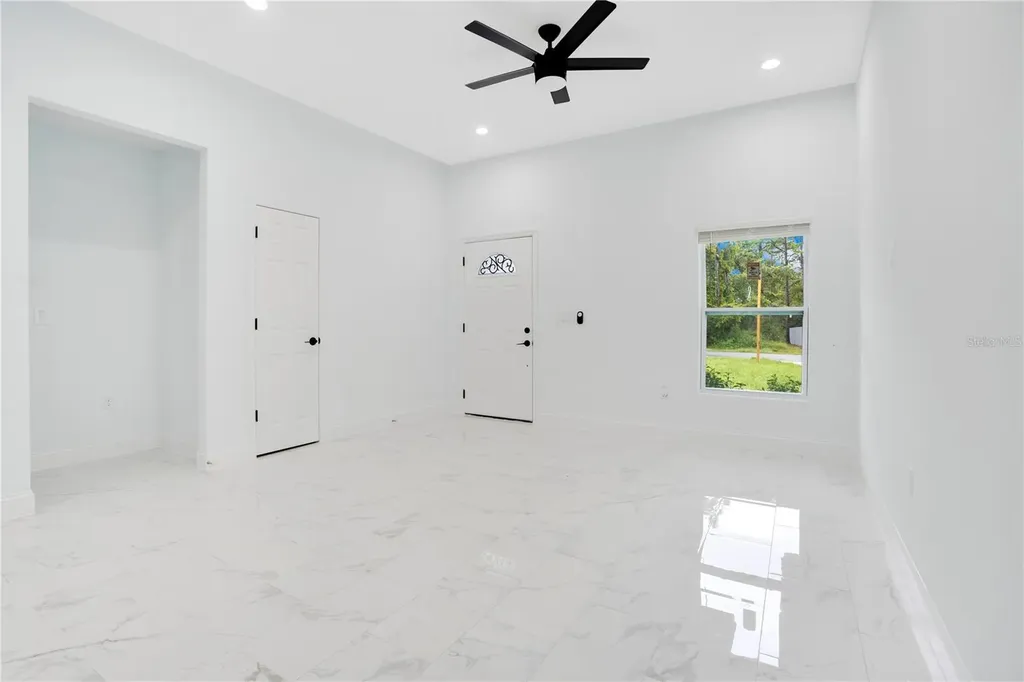1903 Van Allen Circle Deltona FL 32738