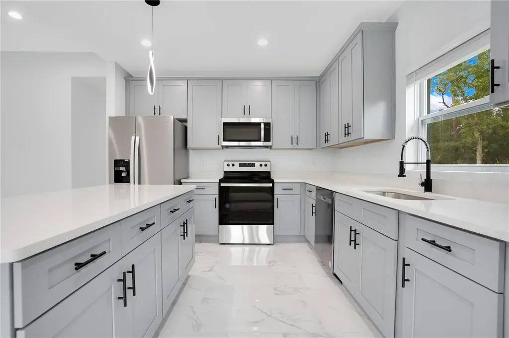 1903 Van Allen Circle Deltona FL 32738