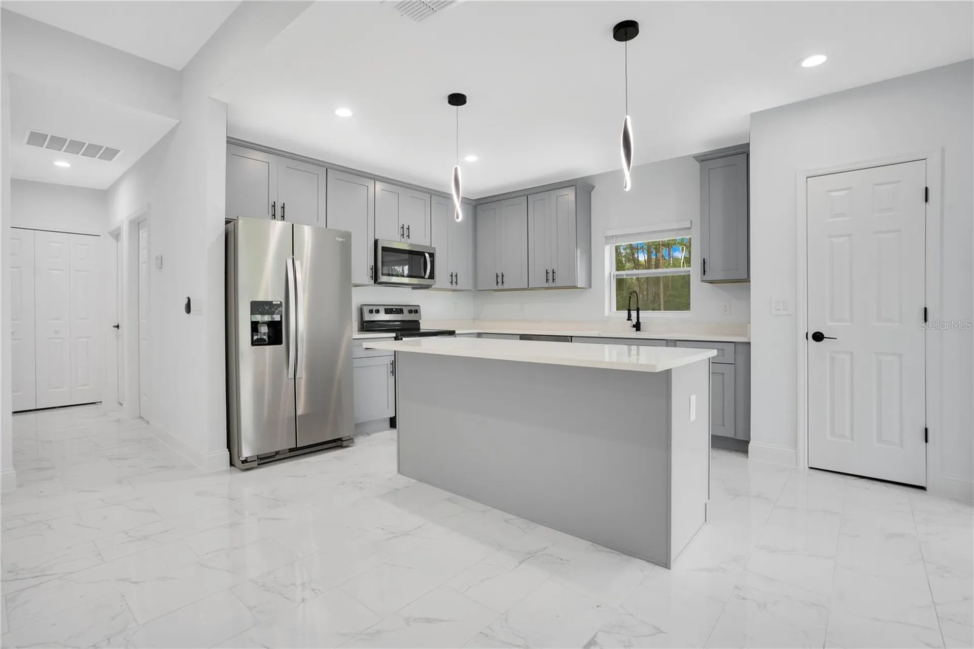 1903 Van Allen Circle Deltona FL 32738