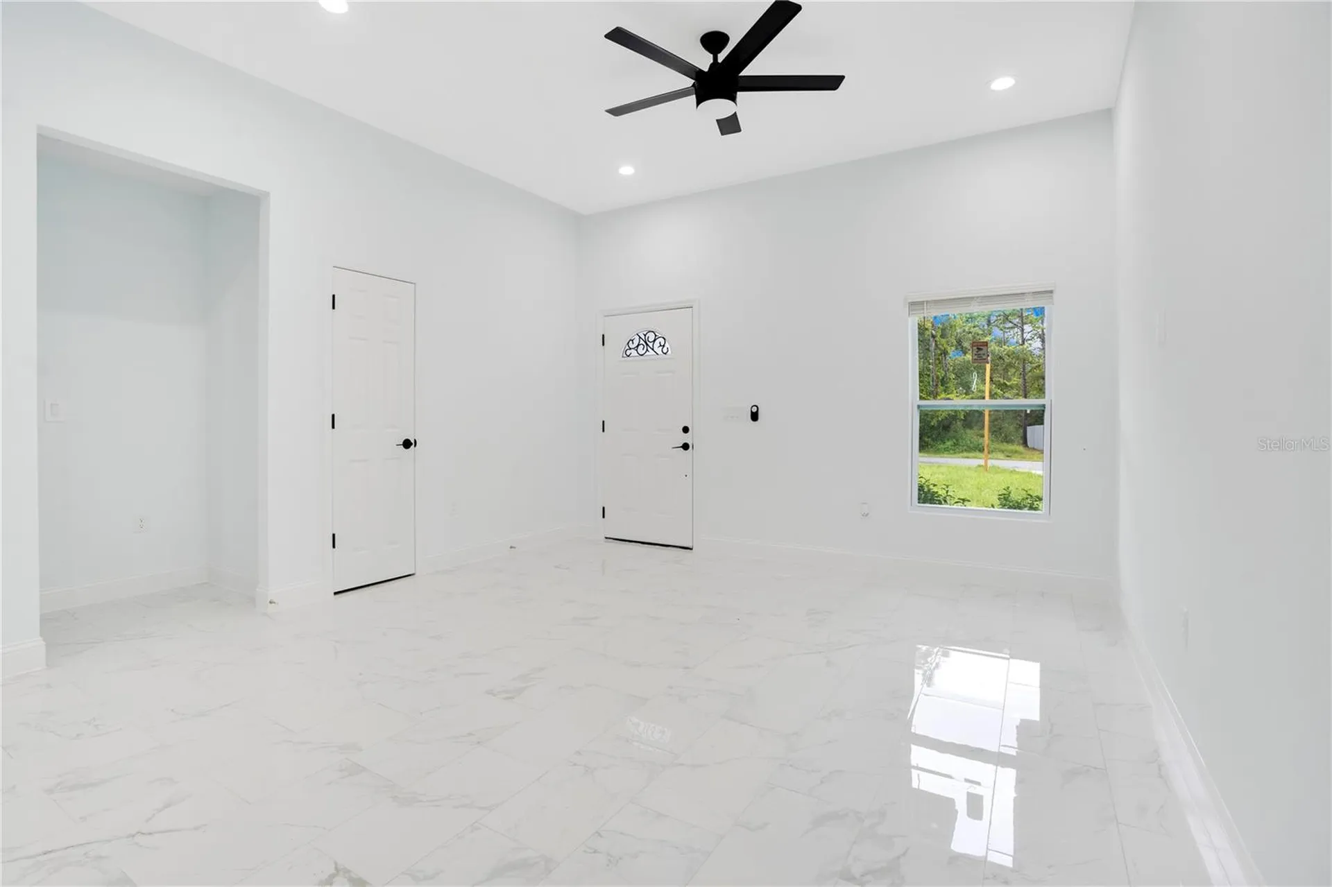 1903 Van Allen Circle Deltona FL 32738