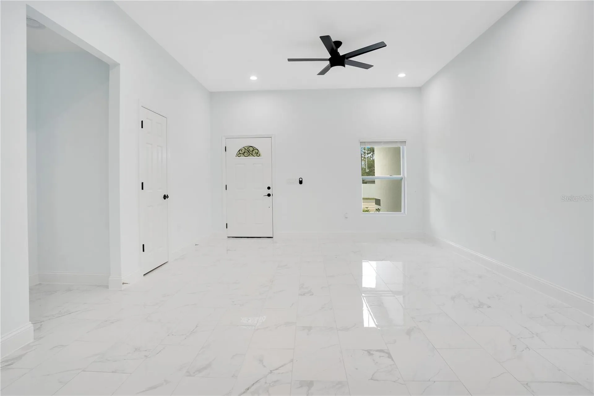 1903 Van Allen Circle Deltona FL 32738