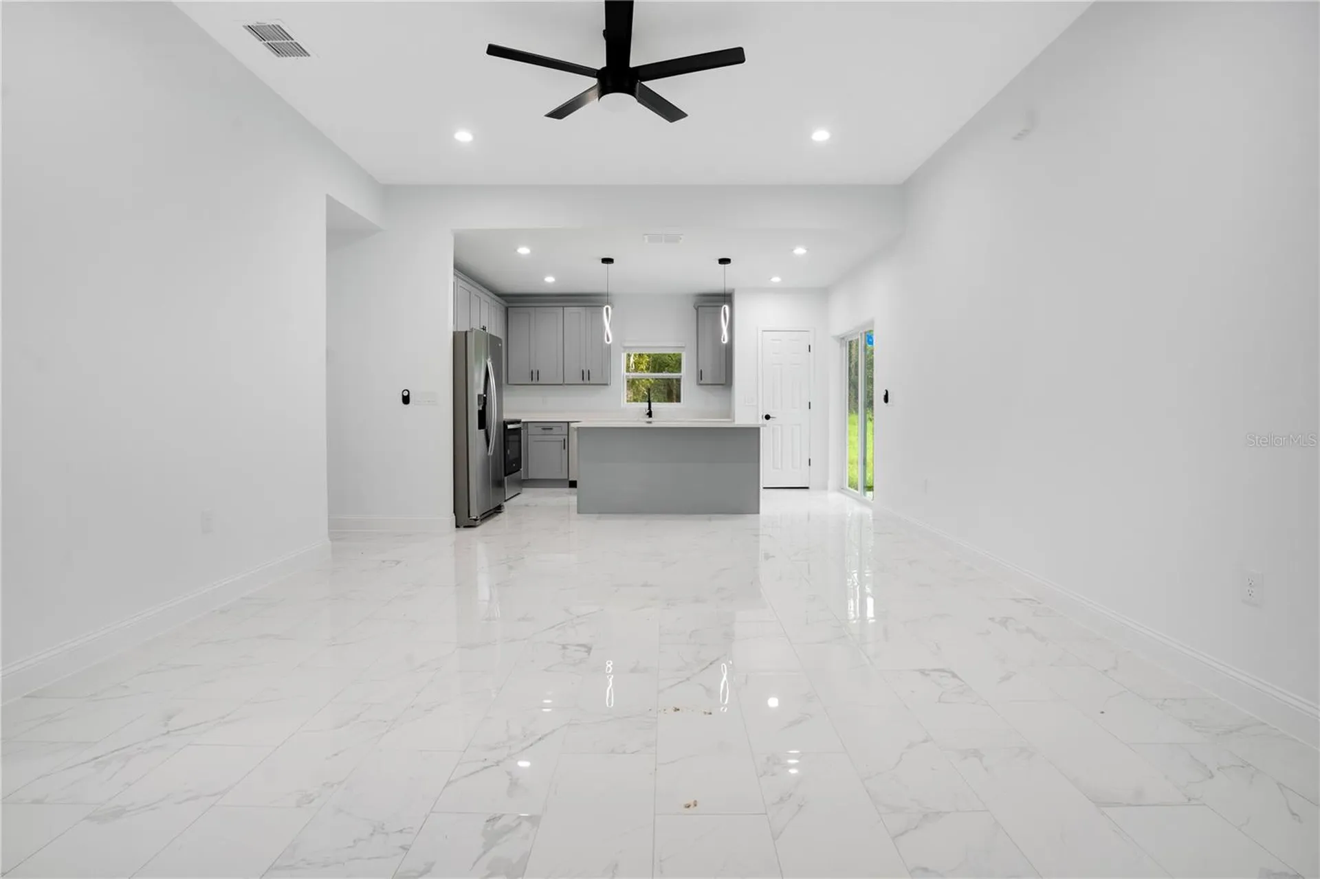 1903 Van Allen Circle Deltona FL 32738